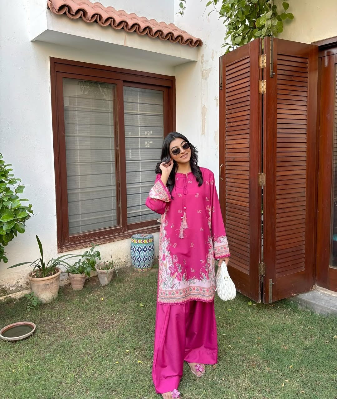 VELZA LAWN 2PC ( FARSHI SHALWAR )