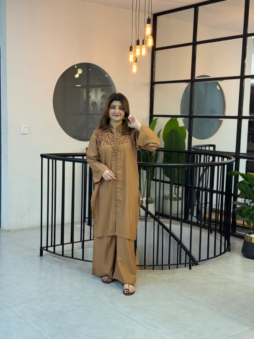 Umzay Special Brown EMB 2PC