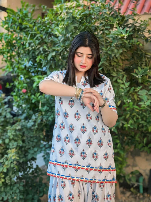 ZEBA LAWN SET ( FARSHI SHALWAR )