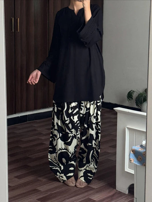 BLACK/WHITE SET ( FARSHI SHALWAR )