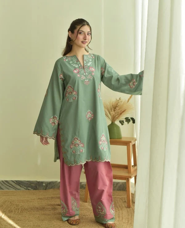 PARI LAWN 3PC ( FARSHI SHALWAR )