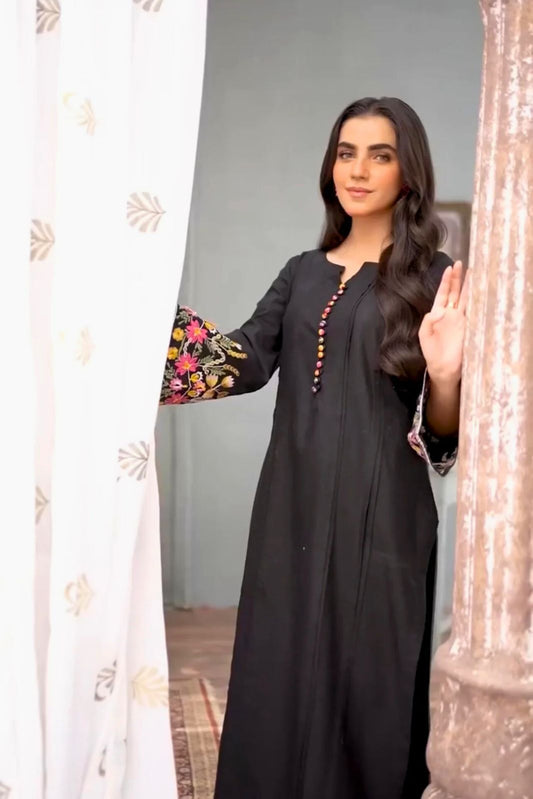 BLACK ELEGANCE EMB 2Pc
